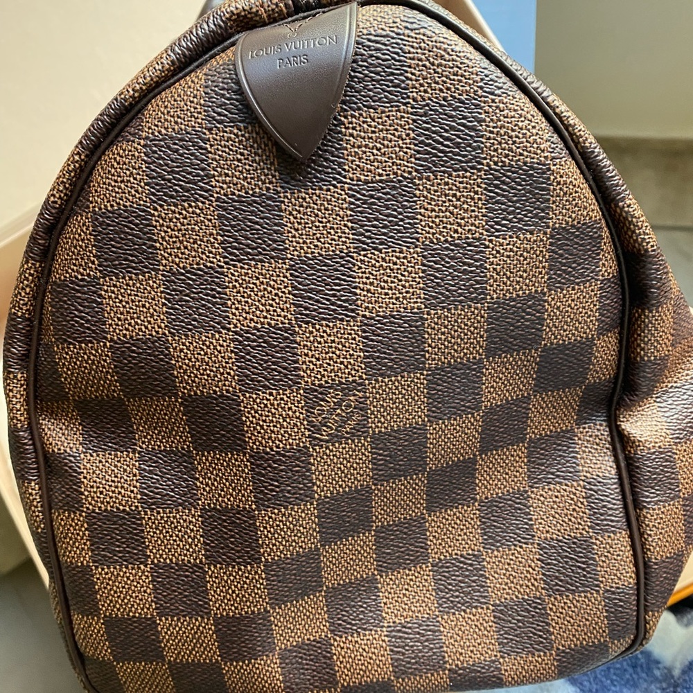 Authentic Louis Vuitton Speedy 30! - Picture 15 of 16
